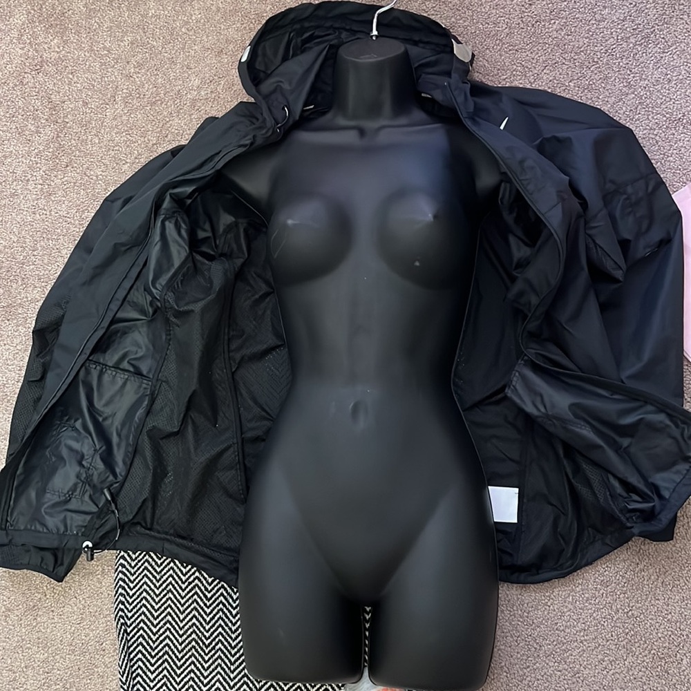 Nike running jacket - Picture 11 of 12